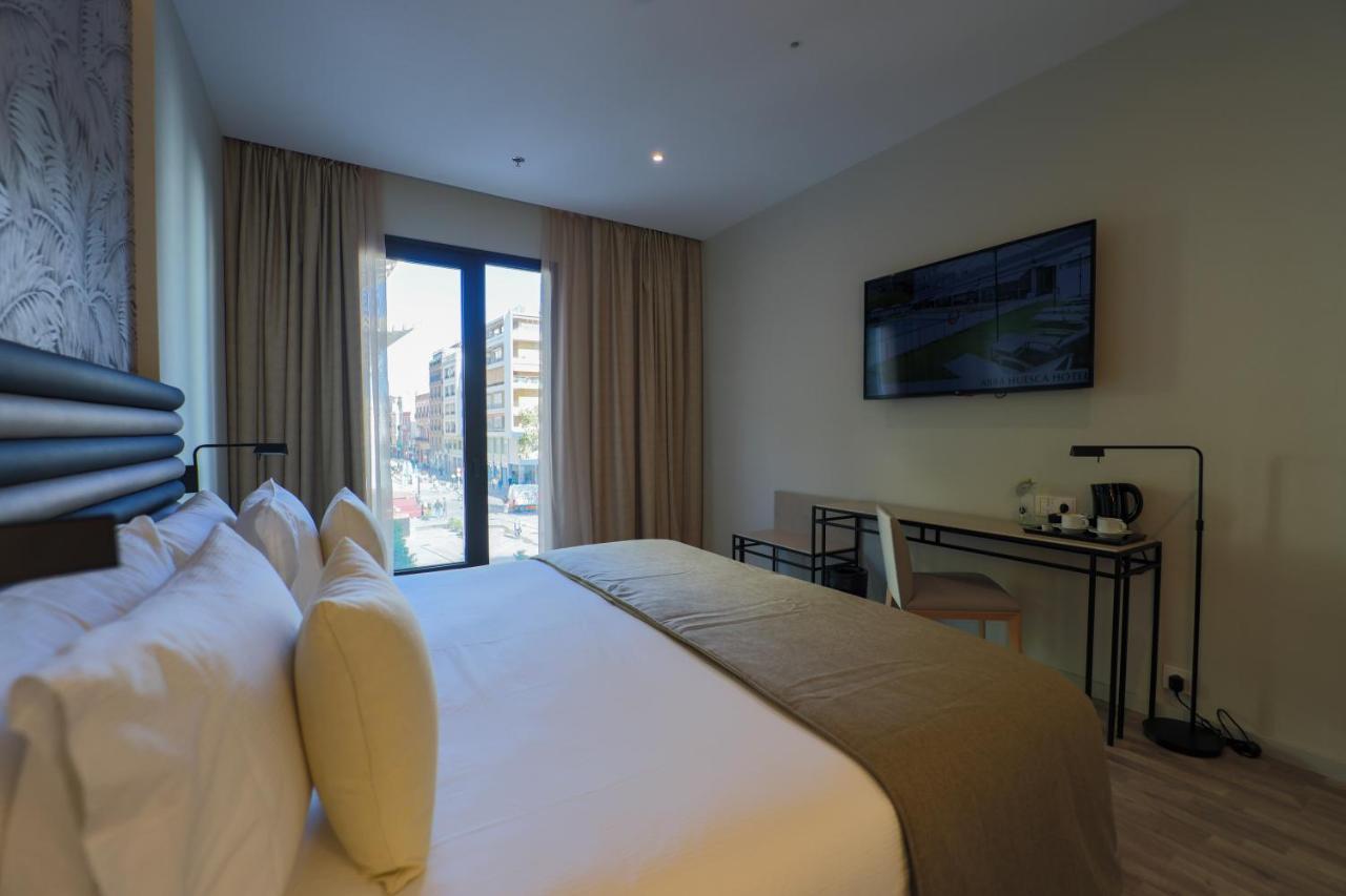Deluxe Double or Twin Room,1224474154:JPEG