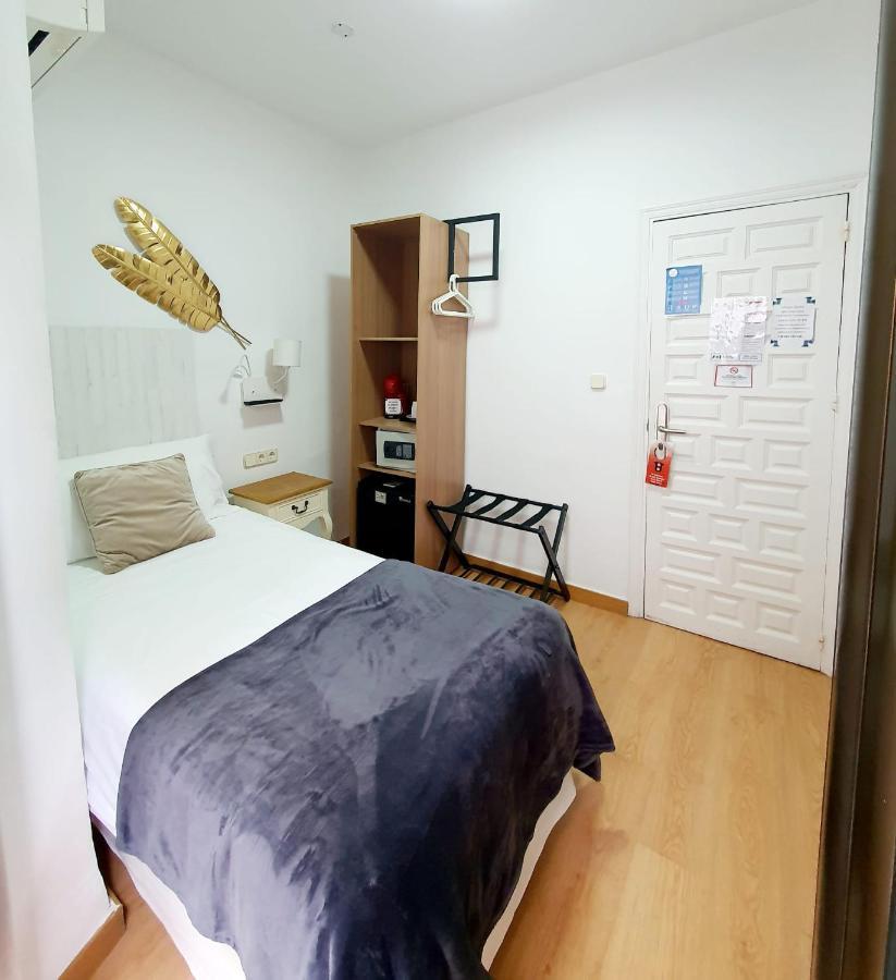 Single Room,1346309003:JPEG