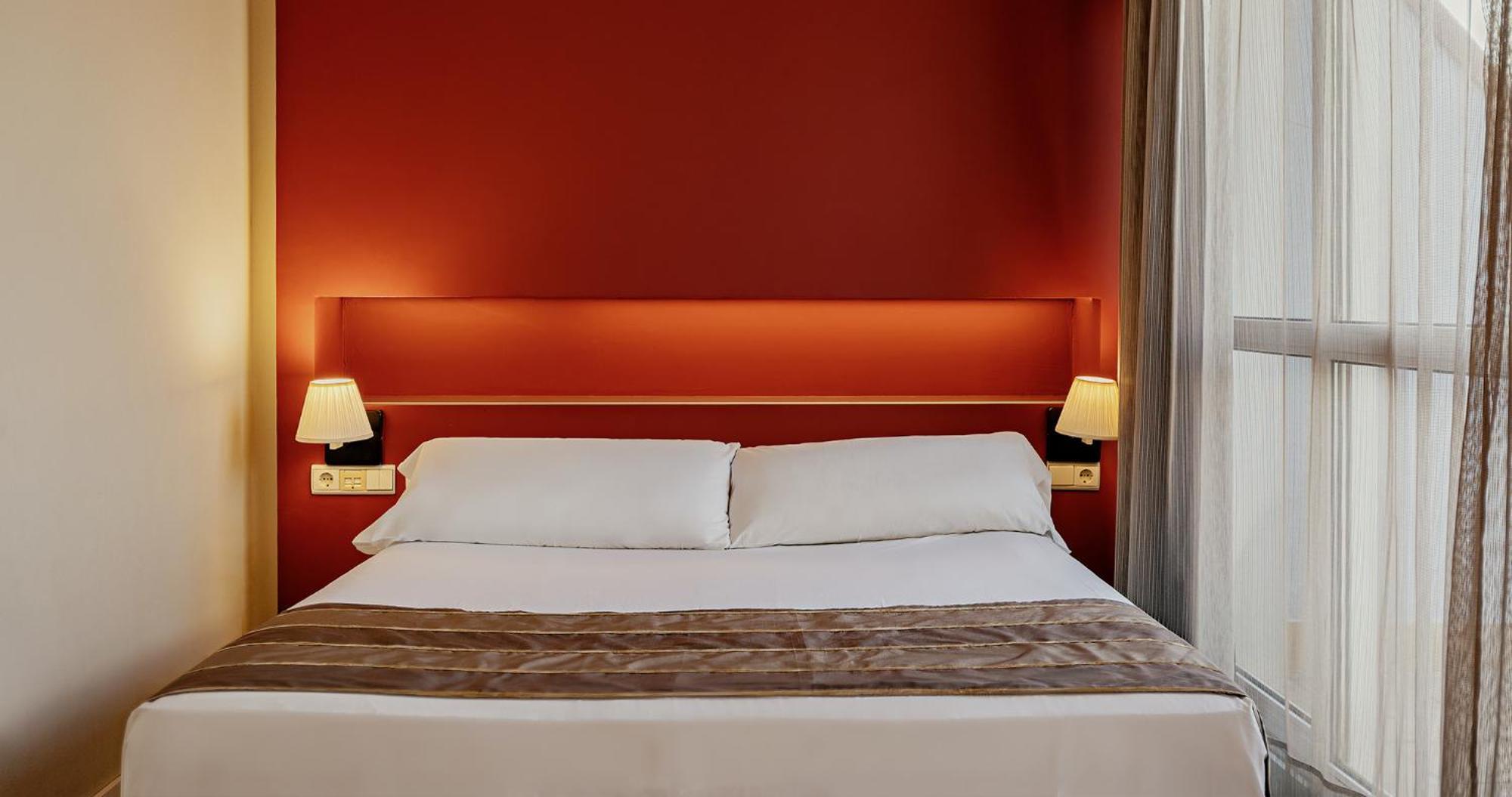 Deluxe Double or Twin Room Spa Bath,1772881828:JPEG