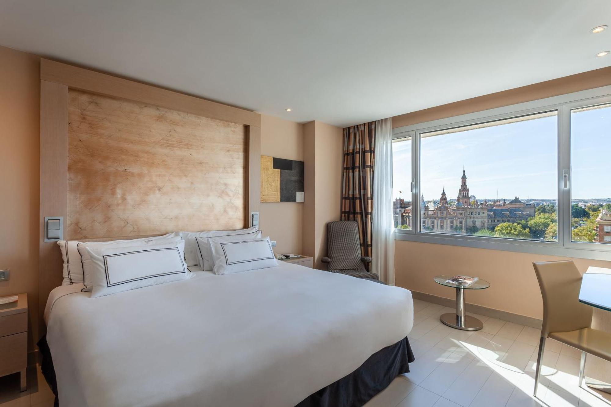Quarto Melia com Cama de Casal e Vista