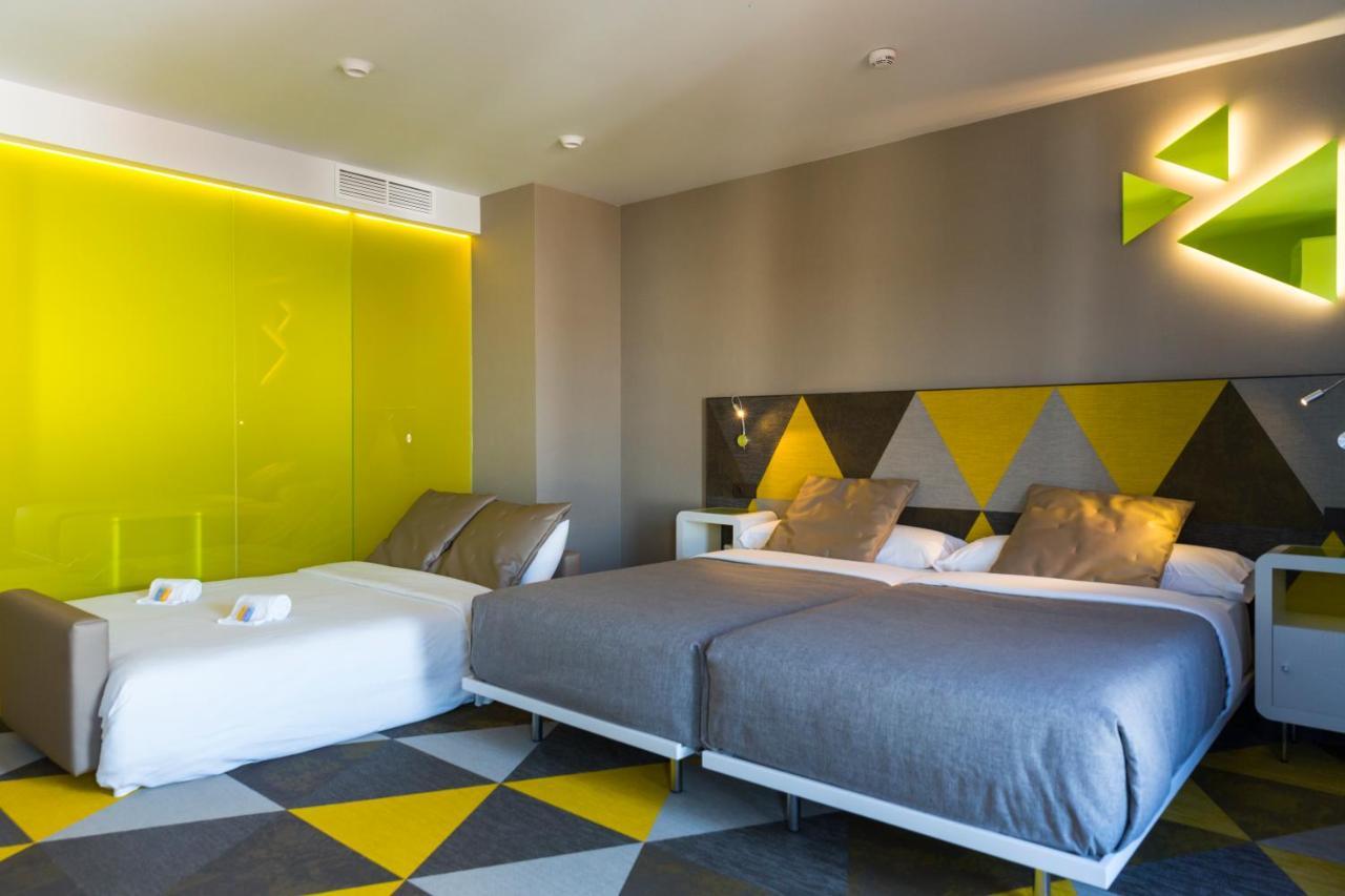 Standard Twin Room Sofa,1436528425:JPEG